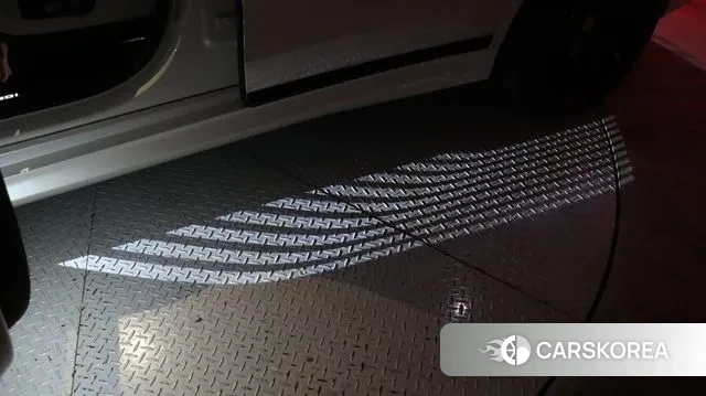 BMW X7 (G07) 2023 Белый из Кореи, фото 4