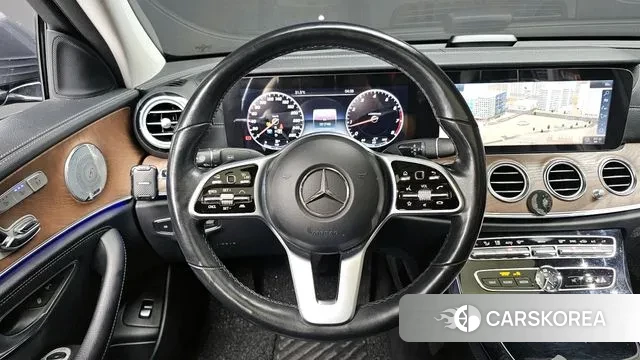 Mercedes-Benz E-Class W213 2018 Серый из Кореи, фото 4