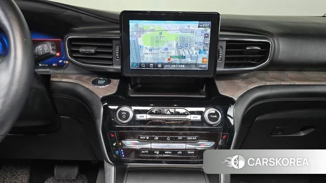 Ford Explorer 6th Generation 2021 Черный из Кореи, фото 4