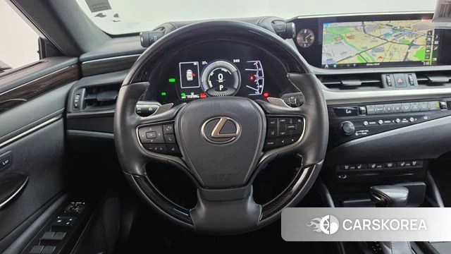 Lexus ES300h 7th generation 2019 Серый из Кореи, фото 4
