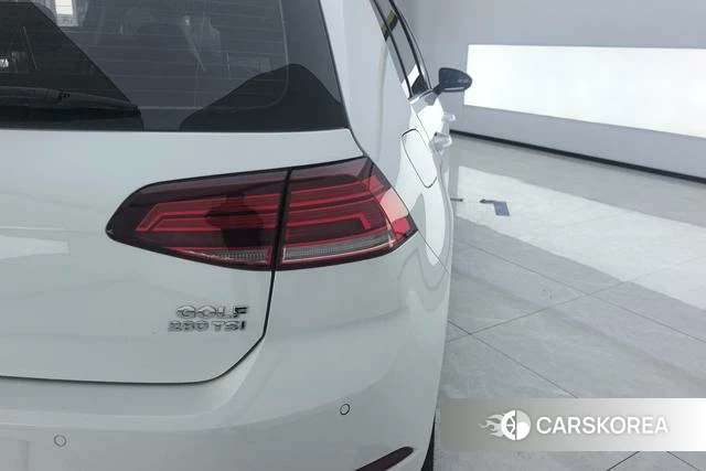Volkswagen Golf 2020 Белый из Китая, фото 4