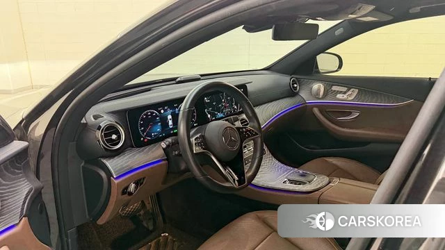 Mercedes-Benz E-Class W213 2022 Серый из Кореи, фото 4