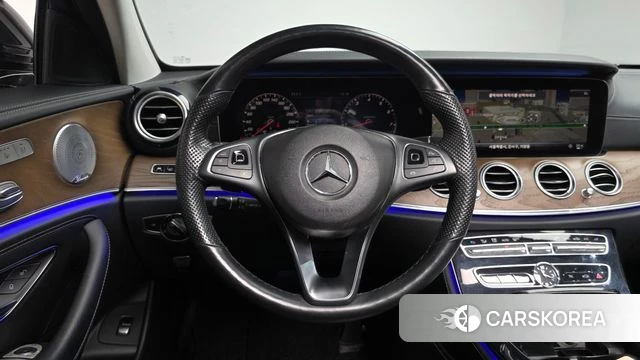Mercedes-Benz E-Class W213 2018 Черный из Кореи, фото 4