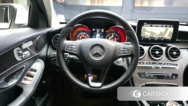 Mercedes-Benz C-Class W205 2018 Белый из Кореи, фото 4