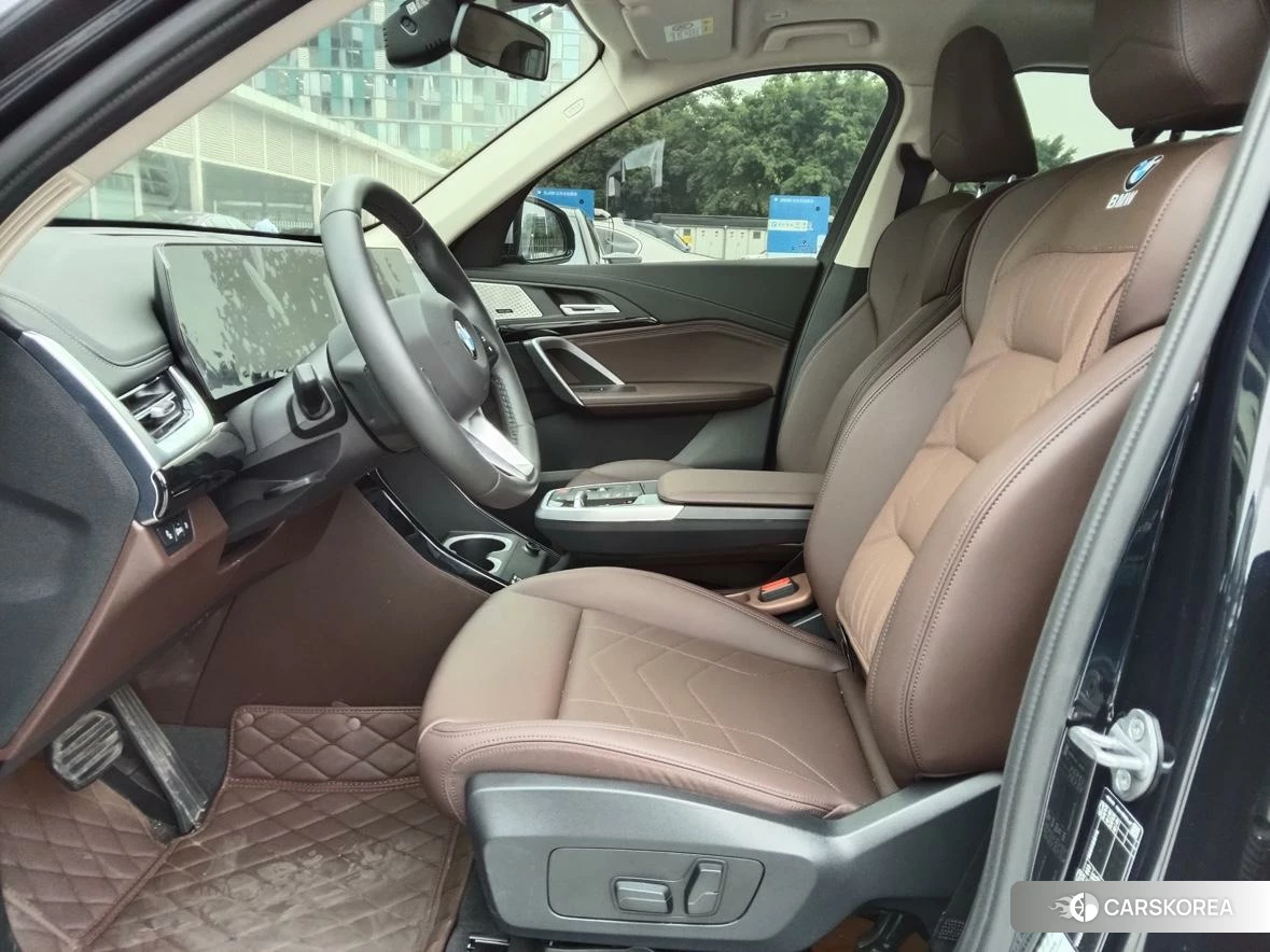 BMW X1 2023 Черный из Китая, фото 4