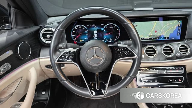 Mercedes-Benz E-Class W213 2022 Черный из Кореи, фото 4