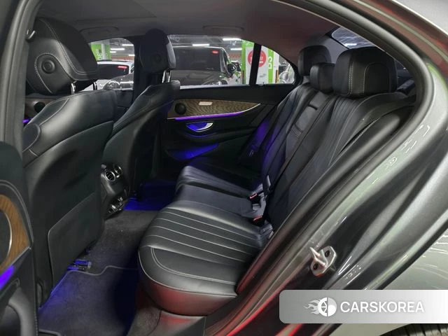 Mercedes-Benz E-Class W213 2019 Серый из Кореи, фото 4