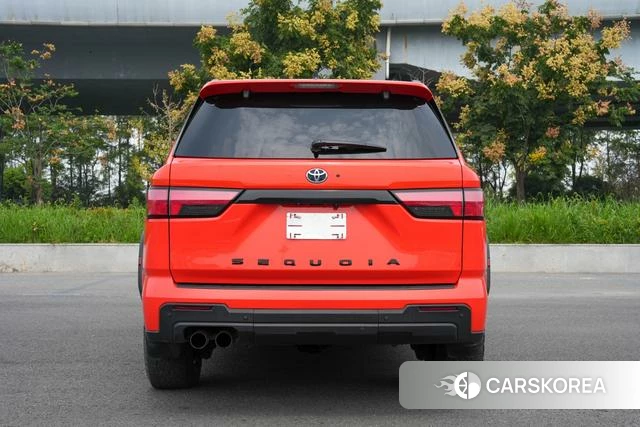 Toyota Sequoia 2023 Оранжевый из Китая, фото 4