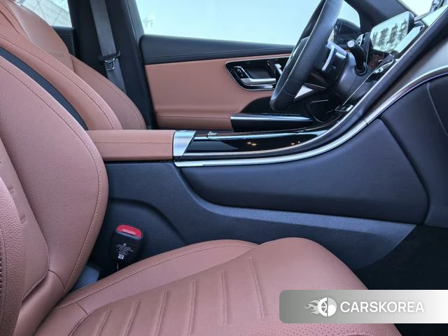 Mercedes-Benz GLC 2024 Черный из Китая, фото 4