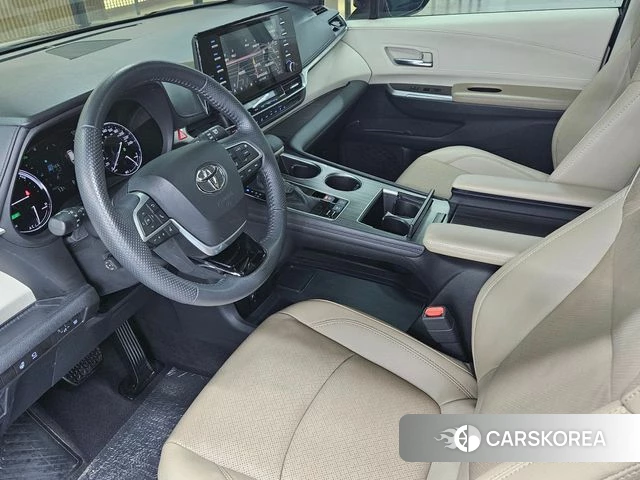 Toyota Sienna 4th Generation 2021 Серый из Кореи, фото 4