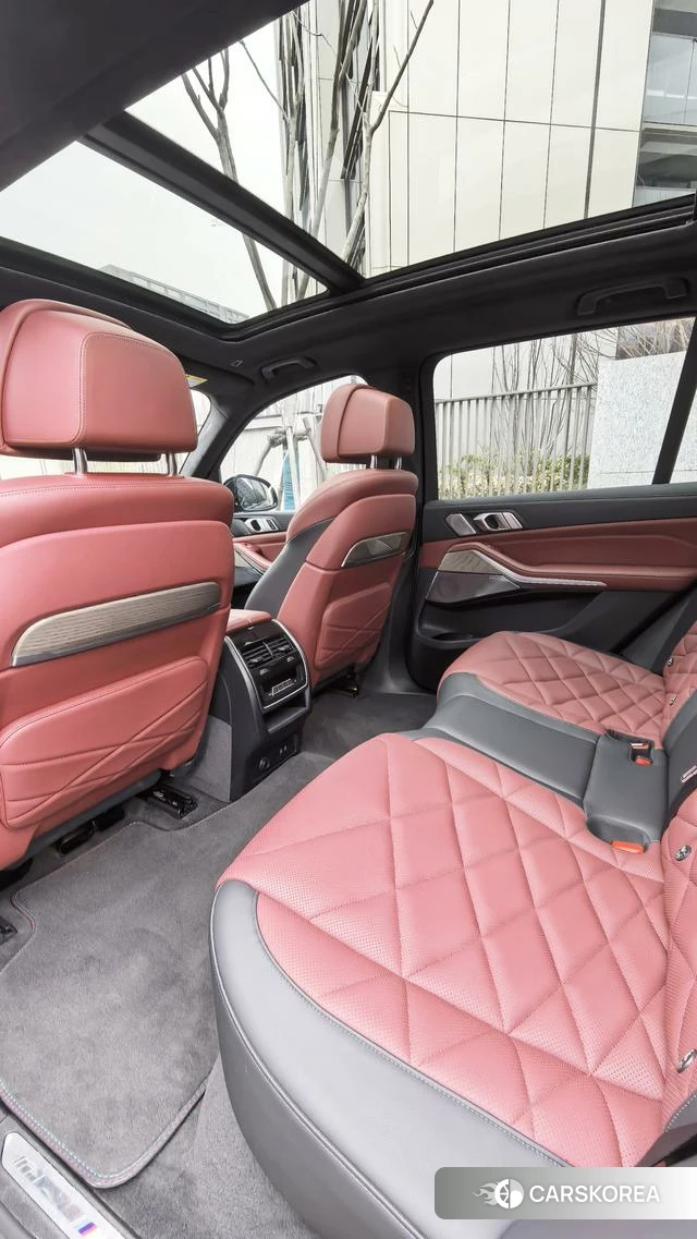 BMW X5 2023 Серебристо-серый из Китая, фото 4