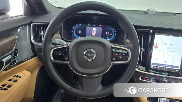 Volvo V90 Cross-Country 2023 Серый из Кореи, фото 4