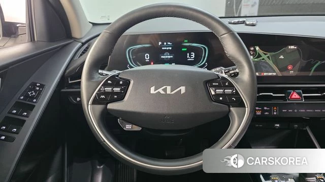 Kia Di Ol Nu Niro 2022 Белый из Кореи, фото 4