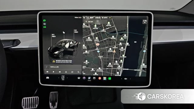Tesla Model Y 2024 Черный из Кореи, фото 4
