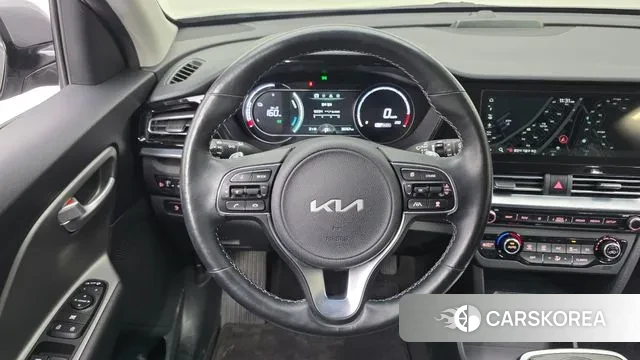 Kia Niro Plus 2022 Серебристо-серый из Кореи, фото 4