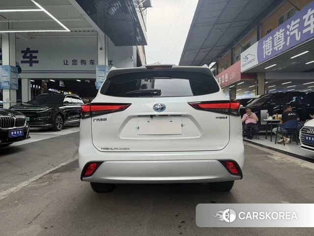Toyota Highlander 2024 Белый из Китая, фото 4