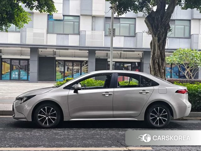 Toyota Lei Ling 2023 Серебристо-серый из Китая, фото 4