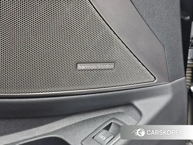 BMW 3 Series (G20) 2021 Черный из Кореи, фото 4