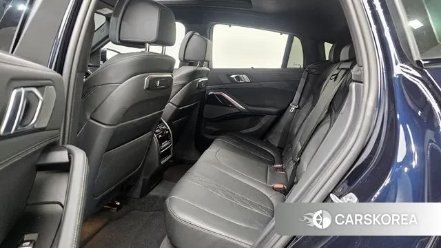 BMW X6 (G06) 2025 Черный из Кореи, фото 4