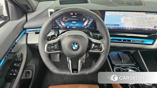 BMW 5 Series (G60) 2026 Светло-серебряный цвет из Кореи, фото 4