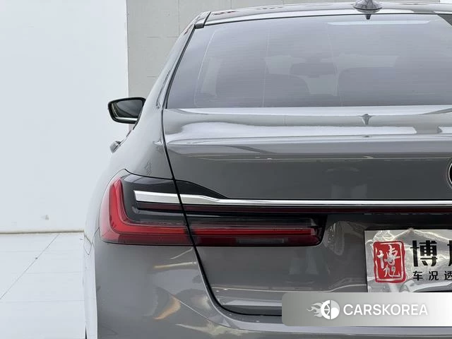 BMW 7 series 2021 Темно-серый из Китая, фото 4