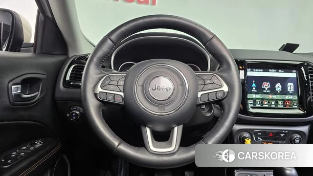 Jeep Compass 2nd Generation 2018 Белый из Кореи, фото 4