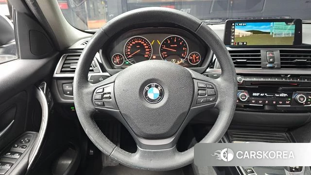 BMW 3 Series (F30) 2018 Серебряный из Кореи, фото 4