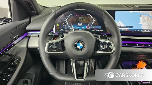 BMW 5 Series (G60) 2025 Белый из Кореи, фото 4