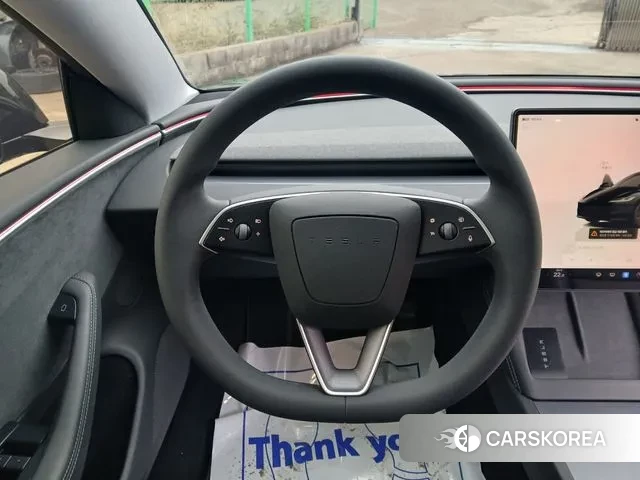 Tesla Model 3 2024 Черный из Кореи, фото 4