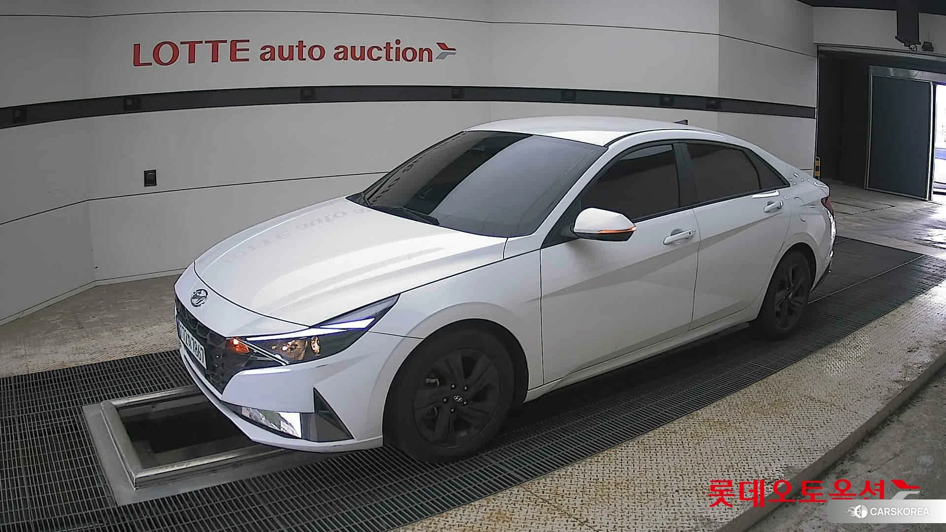 Hyundai Avante 2023 Atlas White из Кореи, фото 4