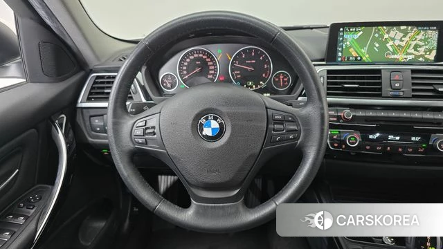 BMW 3 Series (F30) 2018 Белый из Кореи, фото 4