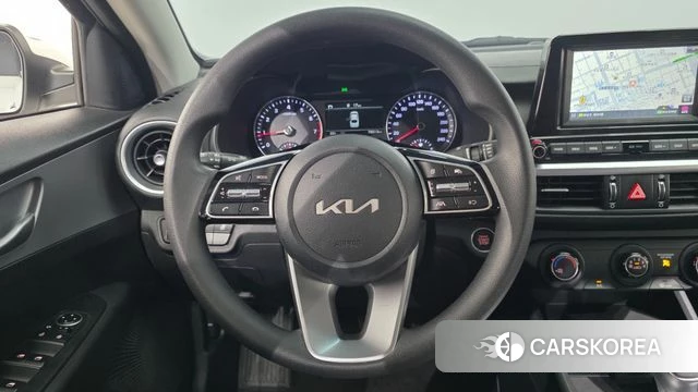 Kia The New K3 2nd generation 2022 Белый из Кореи, фото 4
