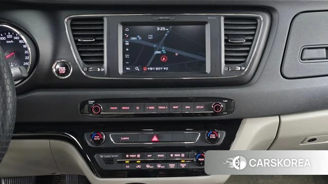 Kia The New Carnival 2018 Черный из Кореи, фото 4