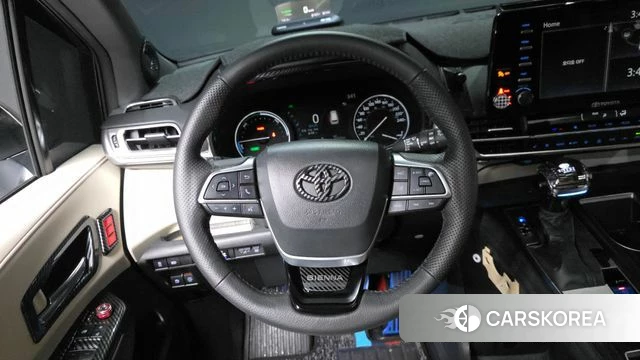 Toyota Sienna 4th Generation 2022 Белый из Кореи, фото 4