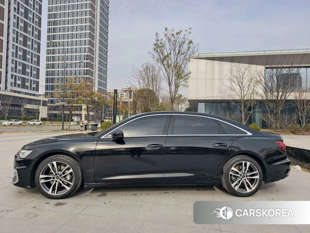Audi A6L 2023 Черный из Китая, фото 4