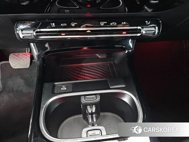 Mercedes-Benz A-Class W177 2024 Белый из Кореи, фото 4
