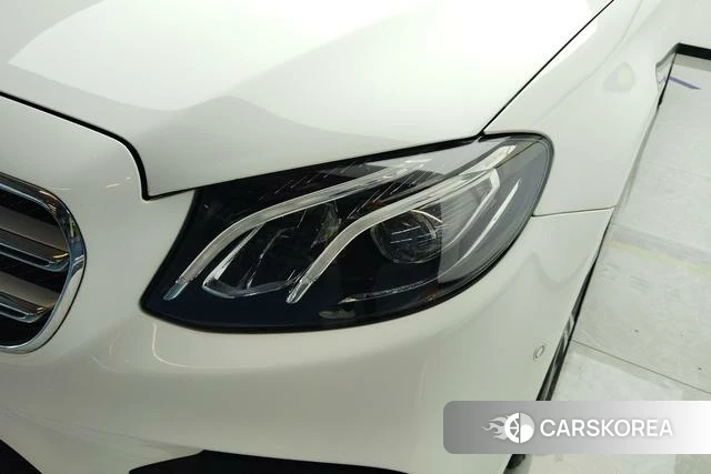 Mercedes-Benz E-class 2019 Белый из Китая, фото 4