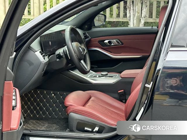 BMW 3 series 2023 Черный из Китая, фото 4