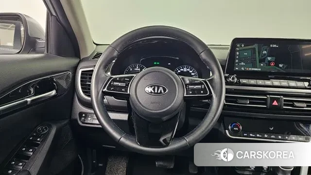 Kia Seltos 2020 Серебристо-серый из Кореи, фото 4
