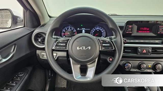 Kia The New K3 2nd generation 2022 Белый из Кореи, фото 4