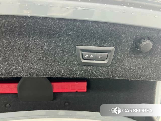 BMW 4 series 2025 Серебристо-серый из Китая, фото 4