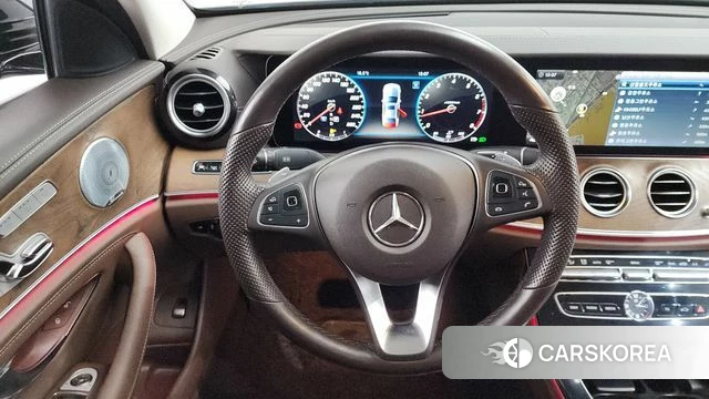 Mercedes-Benz E-Class W213 2018 Черный из Кореи, фото 4