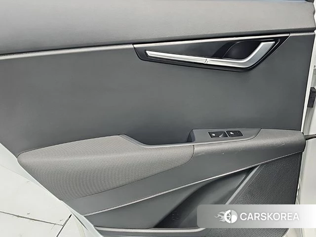 Kia Di All New Niro EV 2023 Белый из Кореи, фото 4