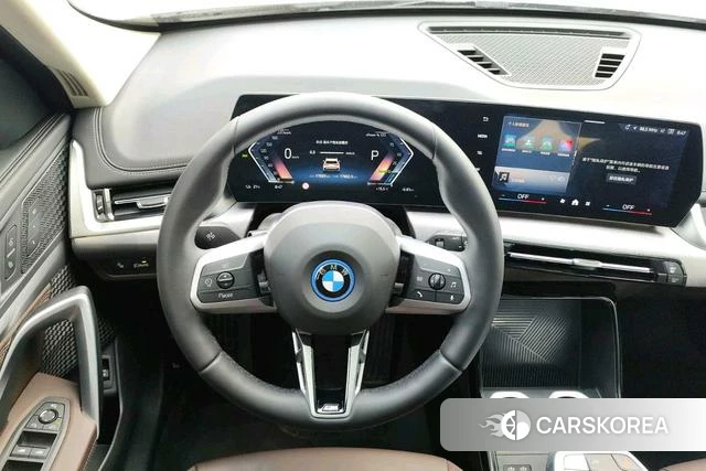 BMW iX1 2025 Белый из Китая, фото 4