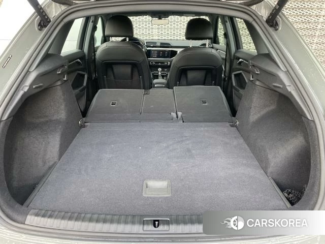 Audi Q3 2023 Темно-серый из Китая, фото 4