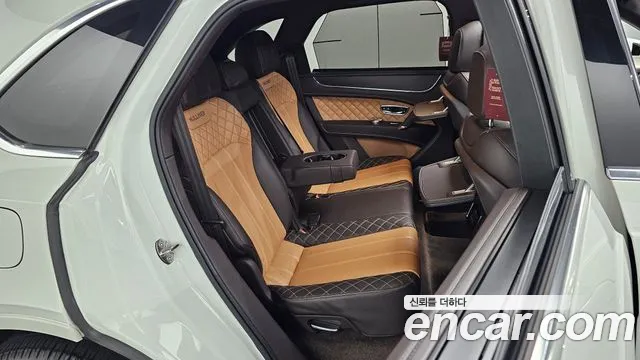 Bentley Bentayga 2018 Белый из Кореи, фото 4
