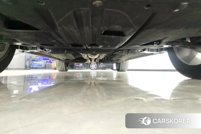Geely Automobile Xingyue L 2023 Темно-серый из Китая, фото 4