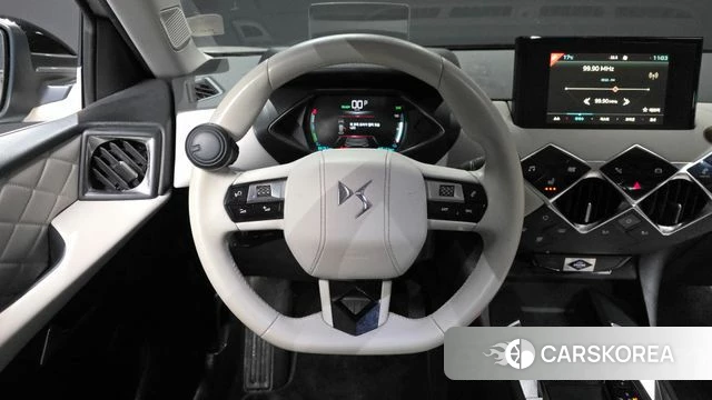 Citroen / DS DS3 Crossback 2020 Серебристо-серый из Кореи, фото 4