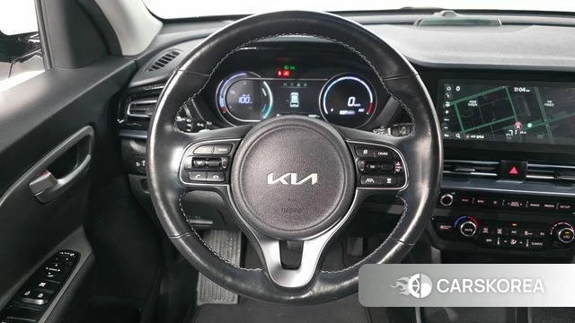 Kia Niro Plus 2022 Белый из Кореи, фото 4