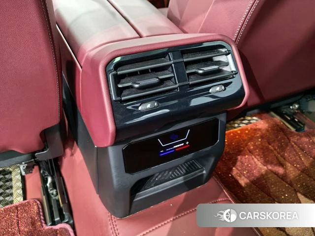 BMW 5 series 2025 Черный из Китая, фото 4